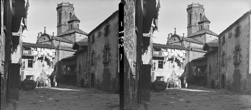 Vista de la Plaça Major de Rupit